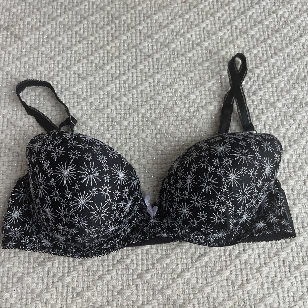 Victoria's Secret Dream Angels Lined Demi 34C underwire silver sparkle Bra